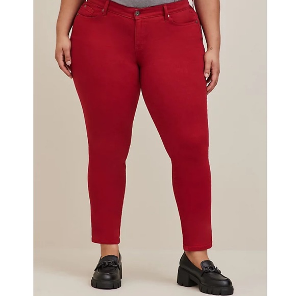 Torrid BOYFRIEND STRAIGHT VINTAGE STRETCH MID-RISE JEAN - Picture 4 of 6